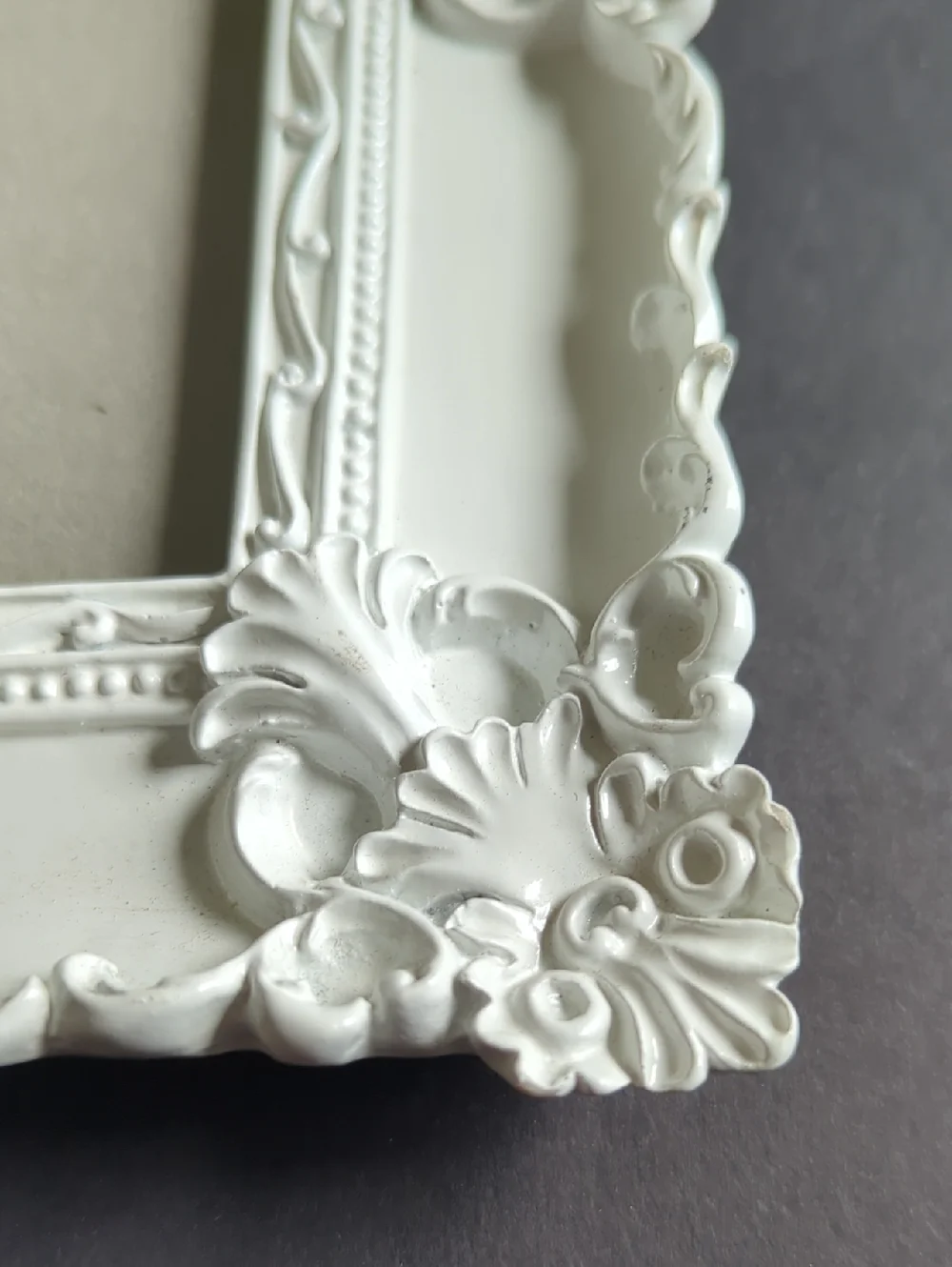 White Ornate Baroque Style Decorative 5 X 7 Photo Picture Frame Table Sitter